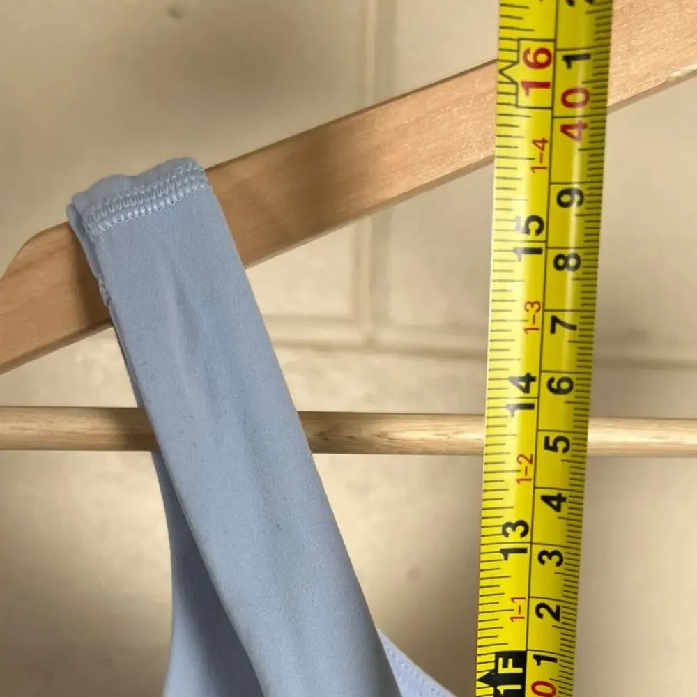Lululemon Aline Light Blue Tan Size 6 Women's